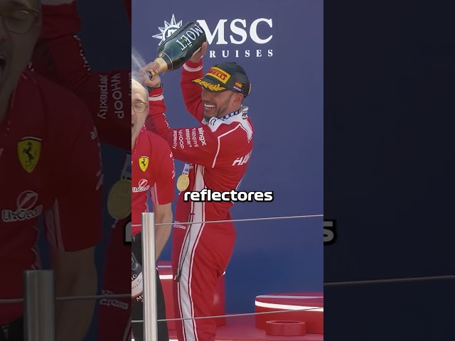 Vídeo relacionado con HWC Trading Lewis Hamilton Ferrari Los Regalos Imprimieron La Imagen Firmada Del Autógrafo Para Los Fanáticos De Las Carreras De La Fórmula 1 De F1 - A4