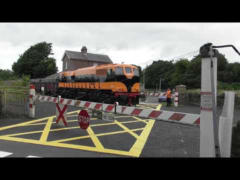 071 On a laden tara mines train at Beauparc Station Level Crossing. 12/8/21