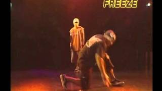 Freezes to the music | Breakin&#39; Basics