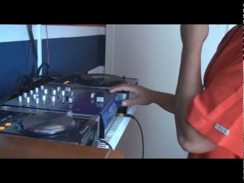 Dj GoldenGomez - Electro-House Tenminmix - June 2010