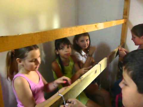 Marii Maestrii din pictura pe sticla, pe oua din localitatea Ostra Suceava