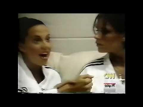 Spice Girls - On Tour (CNN Worldbeat - Jul. 1998)