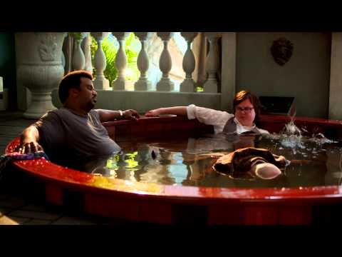 Hot Tub Time Machine 2 | Clip: Into the Tub | Paramount Pictures International