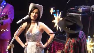 Kacey Musgraves &amp; Willie Nelson - Are You Sure - Austin, TX - December 31, 2015