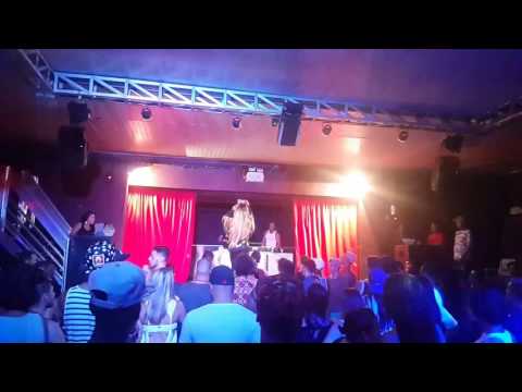 Beatriz  uber  loci love jundiai 11/02/2017