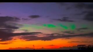 MYSTERY LIGHT in HAWAII ... COMET TAIL IMPACT