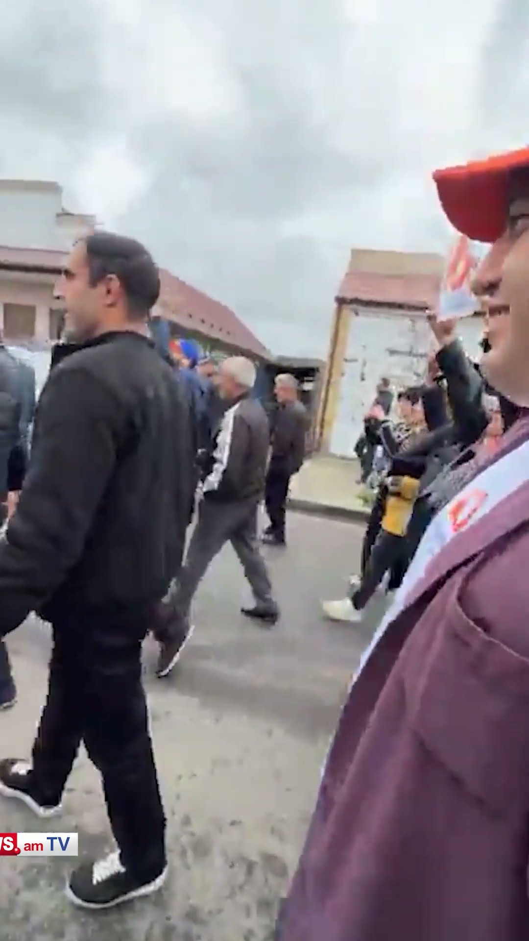 «Սամվել, վարչապետ», «Դեբիլներ».Տաշիրում ՔՊ–ականներն ու «Ուժեղ Հայաստանի» համակիրներն իրար հանդիպեցին
