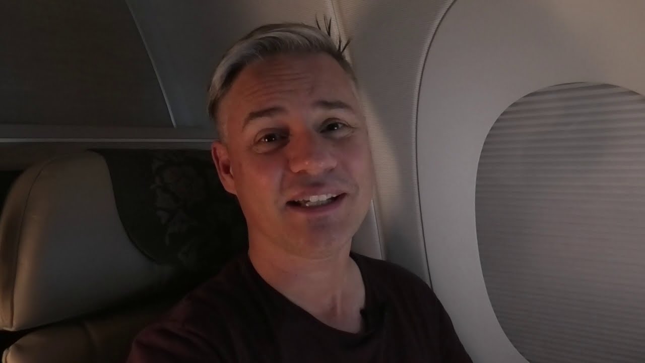 China Eastern First & Business Class Lounge thumbnail