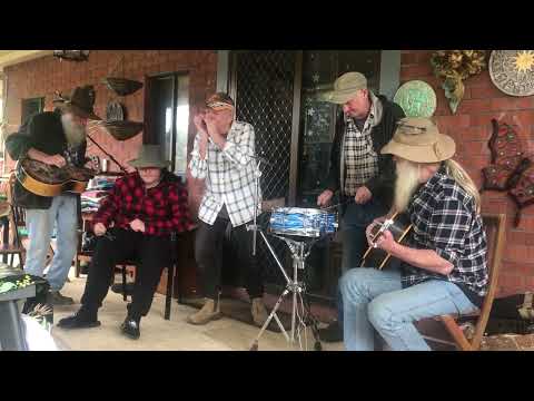 Goin' Up The Country [ Henry Thomas's Bulldozer Blues ] by the Possum Scratchers .