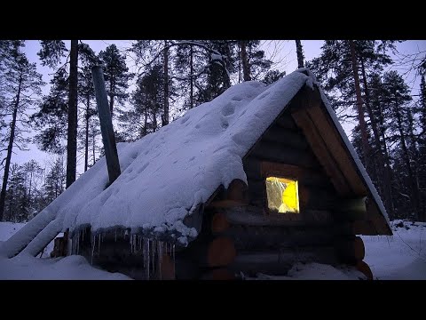 ЗАНОЧЕВАЛ В ПУРГУ В ГЛУХАРИНОЙ. ИЗБА- БЕРЛОГА.