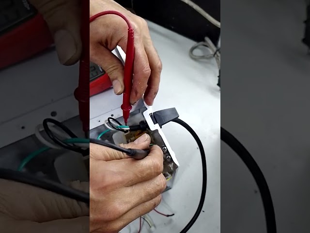 Vídeo relacionado con Uadme Filtro emi, Supresor de Ruido Potencia, Filtros emi de Potencia Monofásico, Filtro de Fuente de Alimentación, 2 Polos 115 V 250 V 20 A 50/60 Hz, para Dispositivos Mecánicos