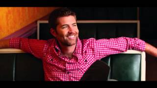 TURNER TALKS RANDY TRAVIS