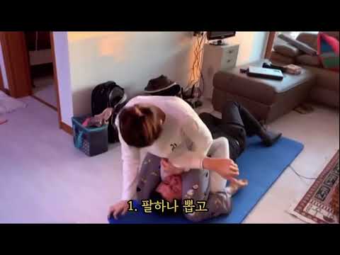 【マウント三角】寝技心得のある韓国美女がマウント三角で極める