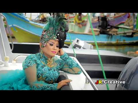 Cus Amanda    Di Loro New Album 2016   YouTube