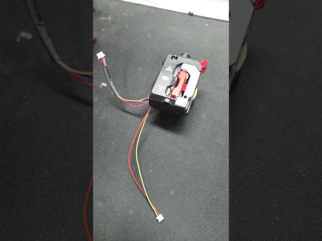 Vídeo relacionado con Creality Kit oficial de extrusora K1/K1 Max/K1C/K1 SE DXC, actualización K1 serie DXC, kit de extrusora 3D para impresora 3D, reduce el desgaste del filamento en un 60%, detección de sensor de