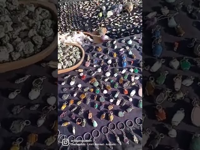 Vídeo relacionado con Llavero Personalizado con Cristales Naturales, Idea de Regalo Nuevos Comienzos Piedras Curativas Regalos para él Hombre para ella Mujer Cristal Sanador Dedicación Especial (Vibraciones positivas)