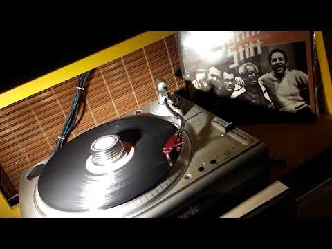 Lote 151 Disco de Vinil ZIMBO TRIO, Convida Sonny Stitt. 1979. Mídia M