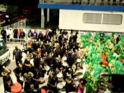 Bateria Fera D+ Morro da Casa Verde desfile 2011