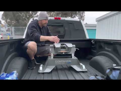 B&W Companion 5th Wheel Hitch - easy install and removal F350