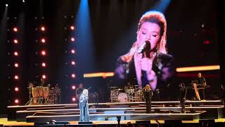 CAN I HAVE A KISS Kelly Clarkson Las Vegas 7.29.2023