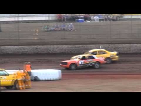 Modified Production - Heat 3 - Charlton Raceway - 08.12.12