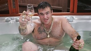 5 РОКОВЫХ МИЛЛИОНЕРОВ-ПОБЕДИТЕЛЕЙ ЛОТЕРЕЙ