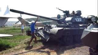 preview picture of video 'T-55 harckocsi indulása'