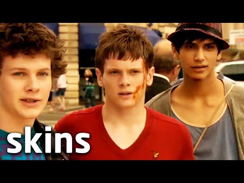 The Guys See Effy For The First Time | Skins