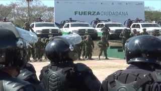 preview picture of video 'MVC pone en marcha Policía Fuerza Ciudadana en Tuxtla Gutiérrez'