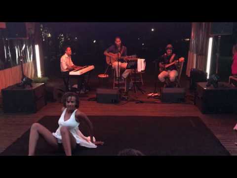 David Obadja Trio - Mannyè Ou Yé (Live Version)