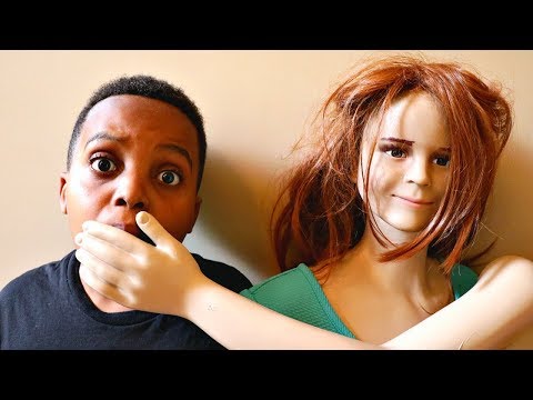 CRAZY Sarah Mannequin RETURNS AGAIN - Shiloh and Shasha Funny Videos - Onyx Kids