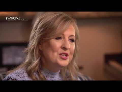 download lagu mp3 mp4 Is Darlene Zschech Dead, download lagu Is Darlene Zschech Dead gratis, unduh video klip Is Darlene Zschech Dead