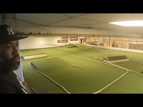 Cruizin with rc's 2wd buggy A main