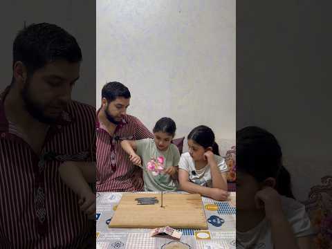 تحدي خطير 10 المسامر فوق مسمار واحد! 🔨 ريتاج وأريج صدموني 🤯 #ريتاج_اريج #كوميديات #funny #تحديات