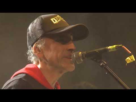 Daniel F - Al colegio no voy más ni HUEVÓN (DÍA DEL ROCK PERUANO 2019)