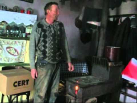 A Gyalui-havasokban elszigetelten élőknek terepjárókkal vittünk karácsonyi ajándékcsomagokat