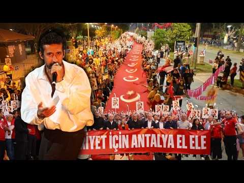 Antalya'da on binler önce fener alayında sonra konserde buluştu