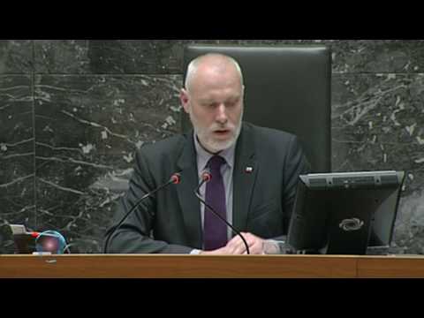 BUČKE E13P01 - POKEMONI V DRŽAVNEM ZBORU