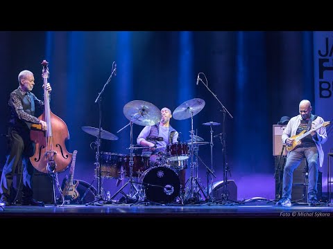 Dave HOLLAND Trio - “The Empty Chair” / “Seven Rings” at JazzFestBrno, 7.3.2023