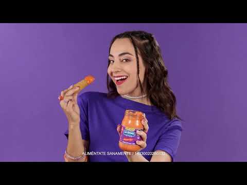 thumbnail video image 2 of Aderezo de mayonesa Hellmann's flamin hot sabor chile y limón 390 gr, 2 of 6
