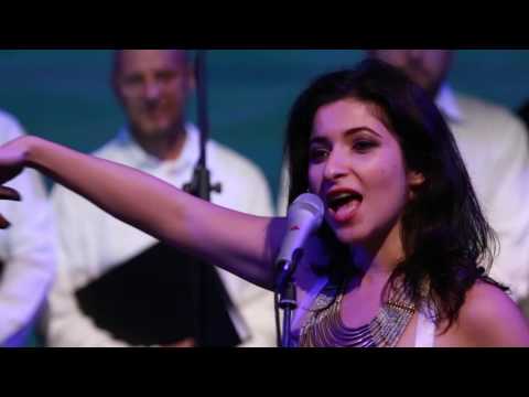 Tarantella del Gargano cantata da Vincenzo De Filippo e Valeria Villeggia