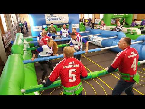 Riesen-Menschen-Wuzzler im Einsatz