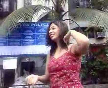 Gaurav on Knees on the road to give flowers to Rajbir