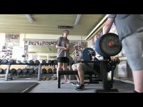 benchpress without benchpress shirt 661 lbs / 300 kg and 15 cm board