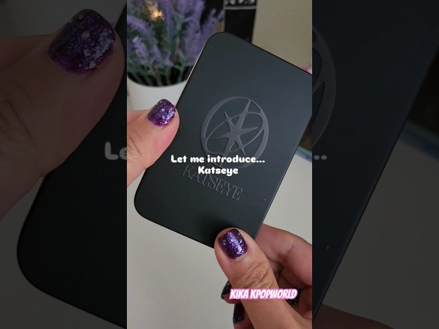 Vídeo relacionado con 124 Piezas katseye pegatinas, Pegatinas KATSEYE Merch, Kpop Pegatinas, Pegatinas Impermeables de Vinilo Kpop, para Ordenador Portátil Laptop Monopatín Botellas de Agua, Regalo de cumpleaños