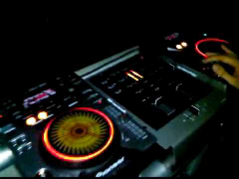 Qik - maroneo music inc by mercenario rafi