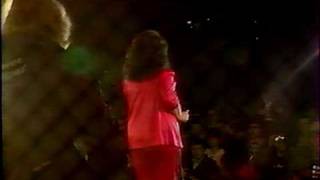 Wanda Jackson Live In Paris 1981 - Fujiyama Mama.MPG