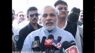 preview picture of video 'Narendra Modi condoling the demise of Dr. Verghese Kurien'