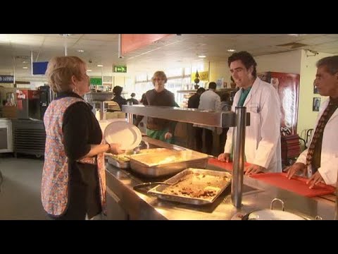 Green Wing - Guy Secretan tries to charm a dinner lady