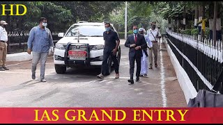 IAS Grand Entry  Collector and DM K Shashanka IAS 